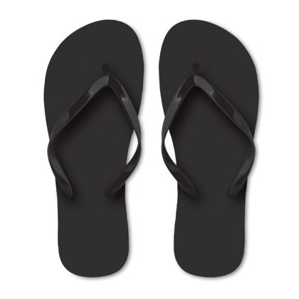 Beach slippers in polyethylene sole with pvc strap. 2 sizes available, M fits 36-39 and L fits 40-43.