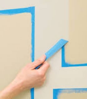 Изрязване в  произволна форма на шаблонно фолио за боядисване на стена