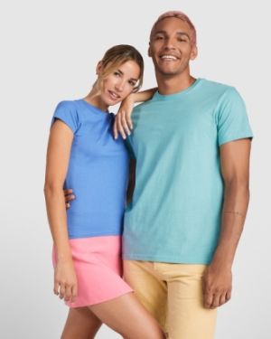Thick and soft T-shirts made from 190 g/m² textile with a thin neckline.