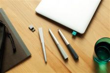 Ефектна химикалка със стилус и USB